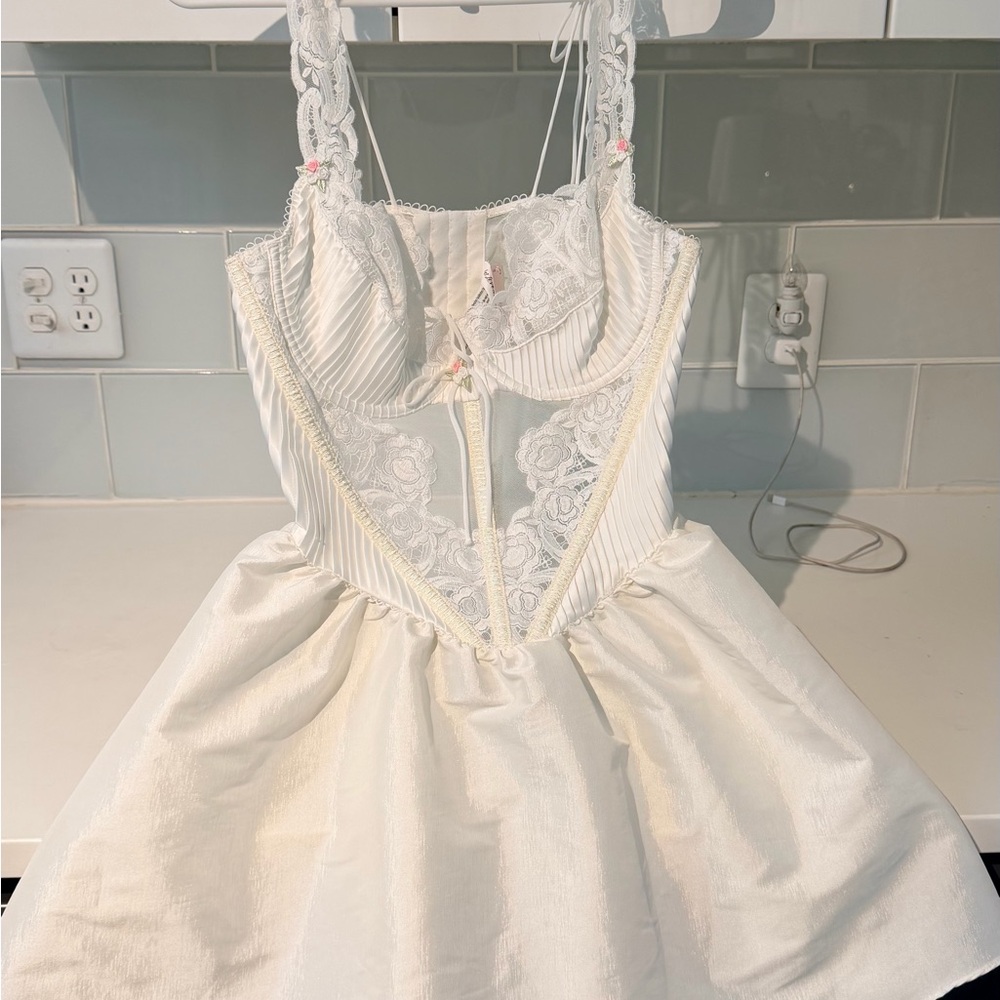 FOR LOVE & LEMONS
Isabella Slip Dress